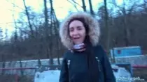 Кавказскую девственницу дрючит джигит в пухлую пизду с пушком на лобке