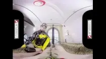 Видео от первого лица с развратной Авери Мун вертящейся на члене